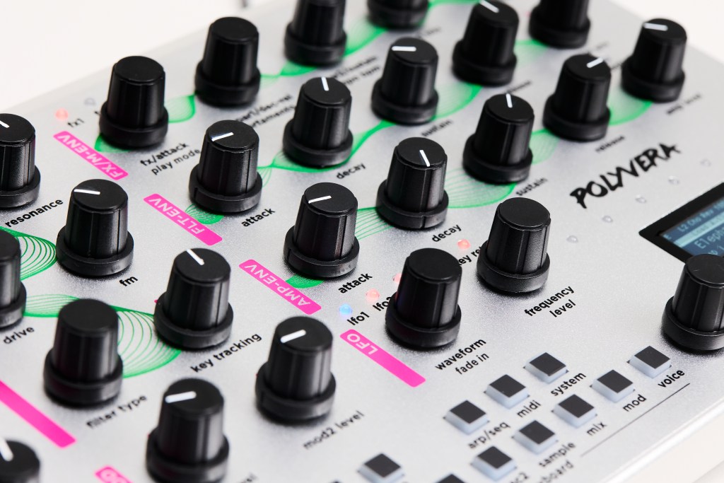 Polyvera (Silver) - Image 8